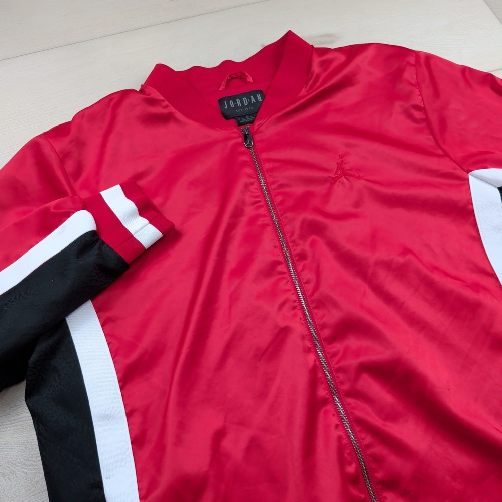 Jordan Satin Bomber Jacket Mens XL Full Zip Red Wings Logo Nike AQ0667-687